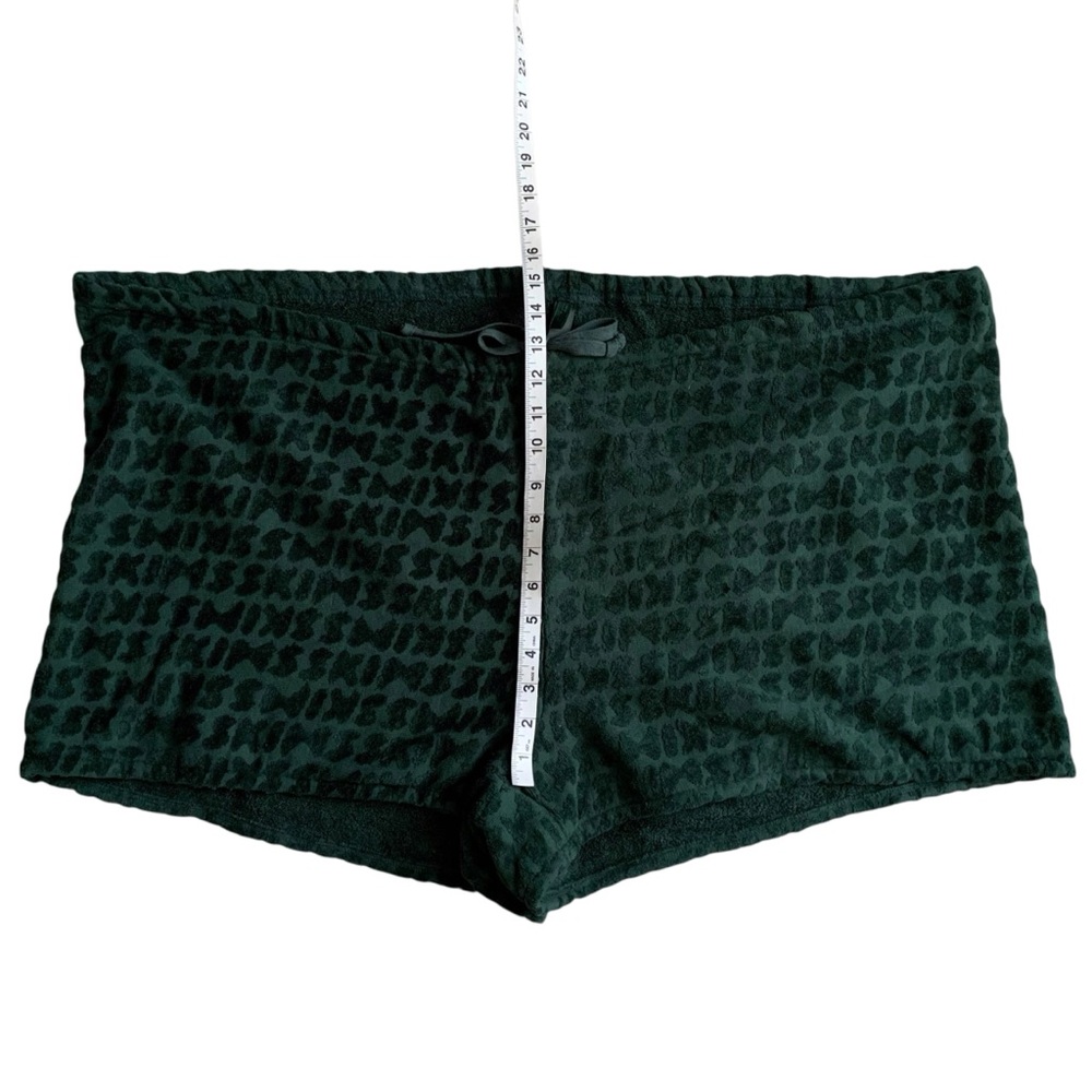 SKIMS Spa Terry Logo Shorts! Retail $58 - Picture 8 of 10